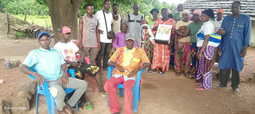 Remise des appuis_financier_par la TS aux CLEF_Doidoi_Guingan